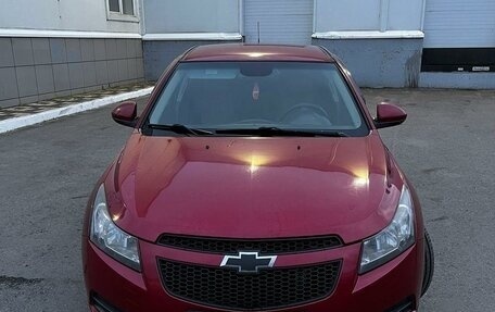 Chevrolet Cruze II, 2010 год, 780 000 рублей, 2 фотография