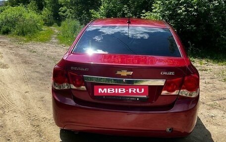 Chevrolet Cruze II, 2010 год, 780 000 рублей, 9 фотография