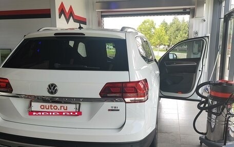 Volkswagen Teramont I, 2018 год, 3 950 000 рублей, 3 фотография