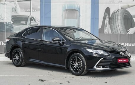 Toyota Camry, 2021 год, 3 599 000 рублей, 1 фотография