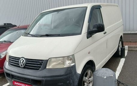 Volkswagen Transporter T5 рестайлинг, 2008 год, 915 000 рублей, 1 фотография