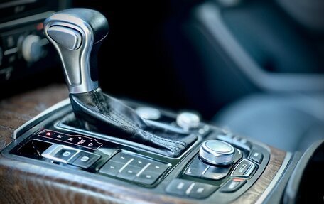 Audi A6, 2013 год, 1 900 000 рублей, 10 фотография