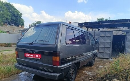 Toyota Town Ace I, 1986 год, 275 000 рублей, 4 фотография