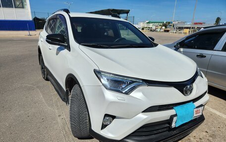Toyota RAV4, 2018 год, 3 200 000 рублей, 9 фотография