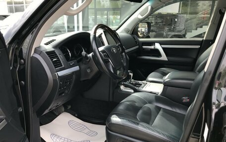 Toyota Land Cruiser 200, 2016 год, 5 850 000 рублей, 5 фотография