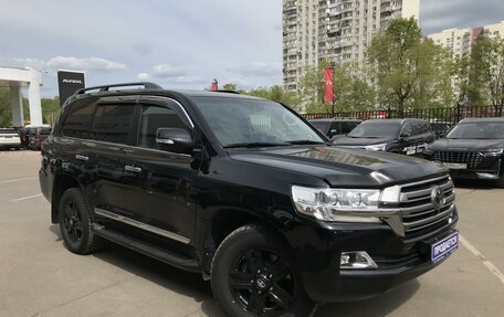 Toyota Land Cruiser 200, 2016 год, 5 850 000 рублей, 4 фотография