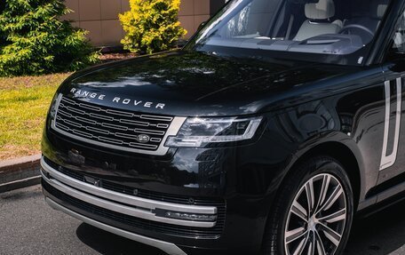 Land Rover Range Rover IV рестайлинг, 2023 год, 32 500 000 рублей, 2 фотография