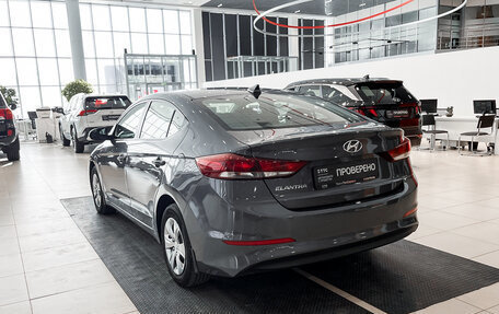 Hyundai Elantra VI рестайлинг, 2018 год, 1 745 000 рублей, 7 фотография