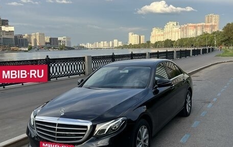 Mercedes-Benz E-Класс, 2019 год, 2 650 000 рублей, 2 фотография