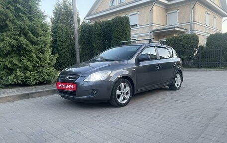 KIA cee'd I рестайлинг, 2009 год, 635 000 рублей, 2 фотография