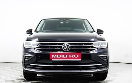 Volkswagen Tiguan II, 2021 год, 3 777 000 рублей, 2 фотография