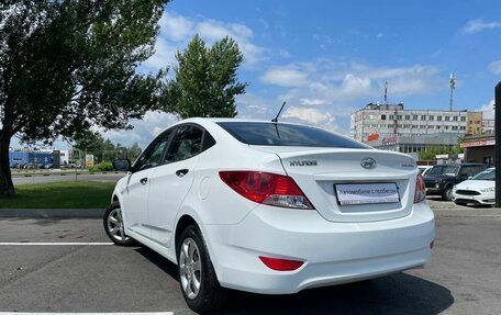 Hyundai Solaris II рестайлинг, 2013 год, 889 900 рублей, 8 фотография