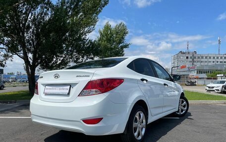 Hyundai Solaris II рестайлинг, 2013 год, 889 900 рублей, 7 фотография