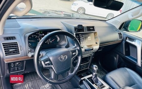 Toyota Land Cruiser Prado 150 рестайлинг 2, 2020 год, 6 300 000 рублей, 11 фотография
