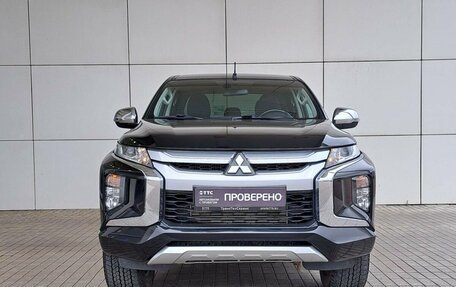 Mitsubishi L200 IV рестайлинг, 2019 год, 3 775 000 рублей, 2 фотография