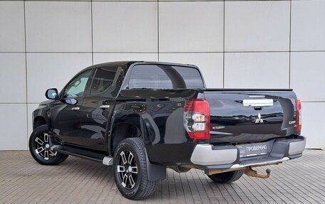 Mitsubishi L200 IV рестайлинг, 2019 год, 3 775 000 рублей, 7 фотография