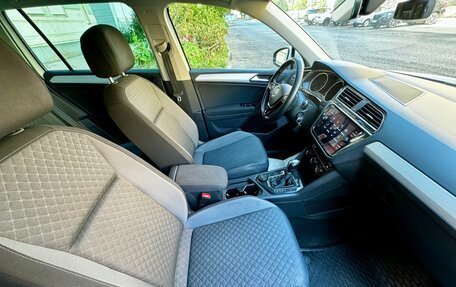 Volkswagen Tiguan II, 2018 год, 2 690 000 рублей, 22 фотография