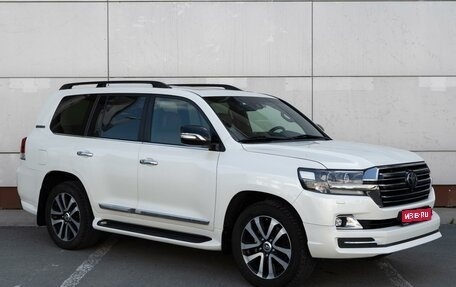 Toyota Land Cruiser 200, 2018 год, 8 499 000 рублей, 1 фотография