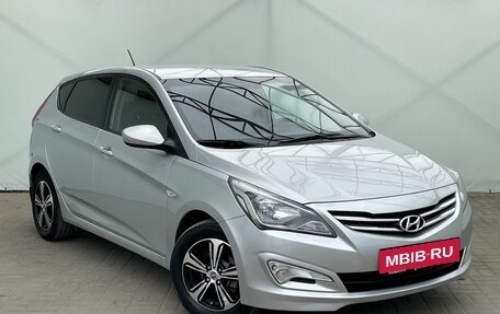 Hyundai Solaris II рестайлинг, 2016 год, 989 000 рублей, 2 фотография