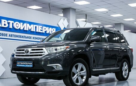 Toyota Highlander III, 2012 год, 2 563 000 рублей, 2 фотография