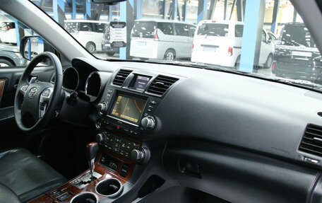 Toyota Highlander III, 2012 год, 2 563 000 рублей, 22 фотография