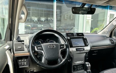 Toyota Land Cruiser Prado 150 рестайлинг 2, 2019 год, 5 395 000 рублей, 6 фотография