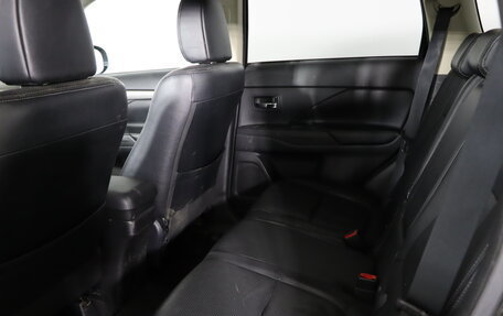 Mitsubishi Outlander III рестайлинг 3, 2012 год, 1 529 990 рублей, 20 фотография