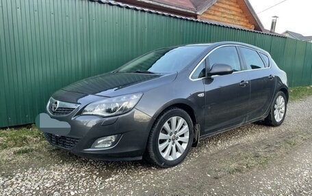 Opel Astra J, 2011 год, 1 фотография