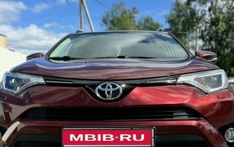 Toyota RAV4, 2017 год, 2 950 000 рублей, 3 фотография