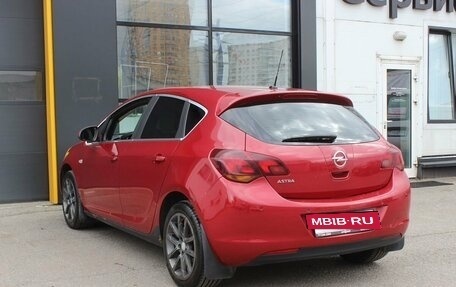 Opel Astra J, 2011 год, 700 000 рублей, 6 фотография