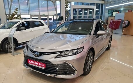 Toyota Camry, 2023 год, 5 280 000 рублей, 1 фотография