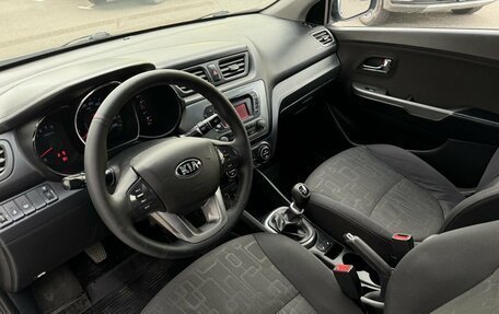 KIA Rio III рестайлинг, 2013 год, 890 000 рублей, 7 фотография