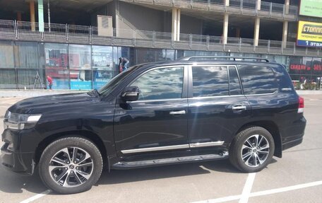 Toyota Land Cruiser 200, 2019 год, 7 750 000 рублей, 3 фотография