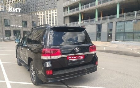 Toyota Land Cruiser 200, 2019 год, 7 750 000 рублей, 8 фотография