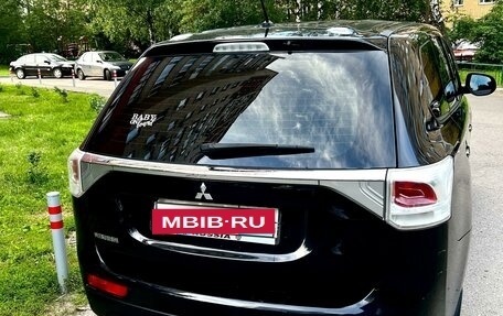 Mitsubishi Outlander III рестайлинг 3, 2012 год, 1 297 000 рублей, 4 фотография