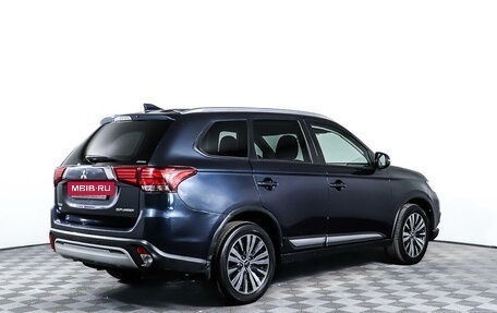 Mitsubishi Outlander III рестайлинг 3, 2019 год, 2 675 000 рублей, 5 фотография