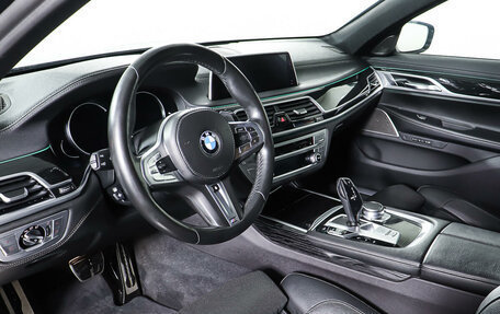 BMW 7 серия, 2018 год, 4 798 000 рублей, 15 фотография
