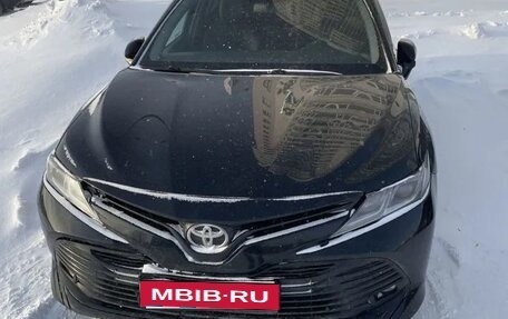 Toyota Camry, 2018 год, 2 270 000 рублей, 1 фотография