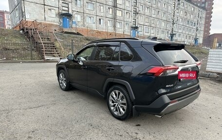 Toyota RAV4, 2020 год, 3 900 000 рублей, 7 фотография