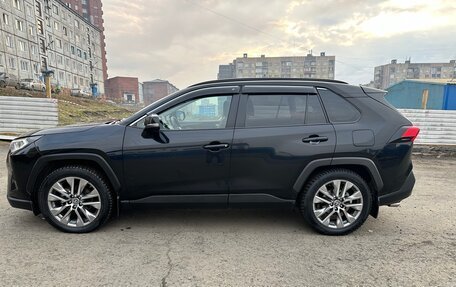 Toyota RAV4, 2020 год, 3 900 000 рублей, 8 фотография