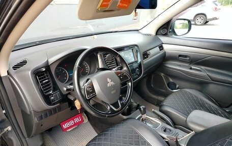 Mitsubishi Outlander III рестайлинг 3, 2013 год, 1 250 000 рублей, 11 фотография