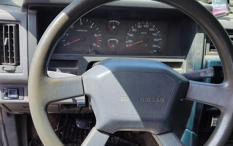 Nissan Terrano II рестайлинг, 1993 год, 450 000 рублей, 6 фотография