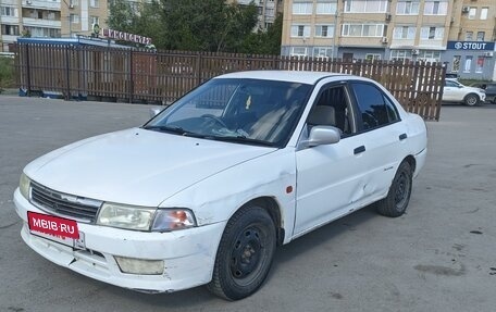 Mitsubishi Mirage VI рестайлинг, 2000 год, 280 000 рублей, 4 фотография