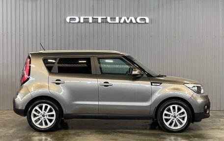 KIA Soul II рестайлинг, 2017 год, 1 749 000 рублей, 4 фотография