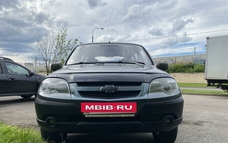 Chevrolet Niva I рестайлинг, 2009 год, 500 000 рублей, 3 фотография