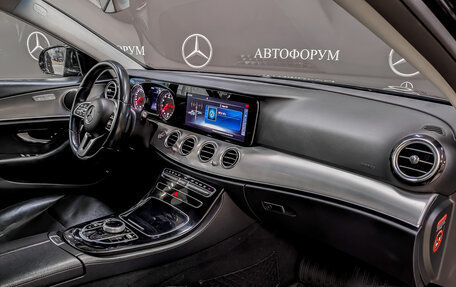 Mercedes-Benz E-Класс, 2018 год, 2 000 000 рублей, 11 фотография