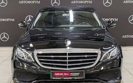 Mercedes-Benz E-Класс, 2018 год, 2 000 000 рублей, 2 фотография