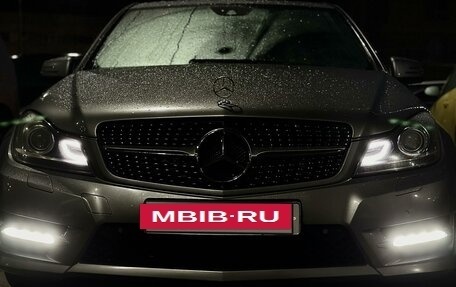Mercedes-Benz C-Класс, 2011 год, 1 600 000 рублей, 3 фотография