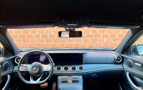 Mercedes-Benz E-Класс, 2020 год, 4 390 000 рублей, 17 фотография