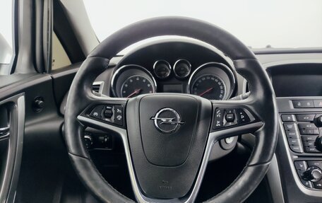 Opel Astra J, 2013 год, 1 299 000 рублей, 16 фотография